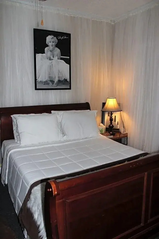 Hollywood Dream Suites