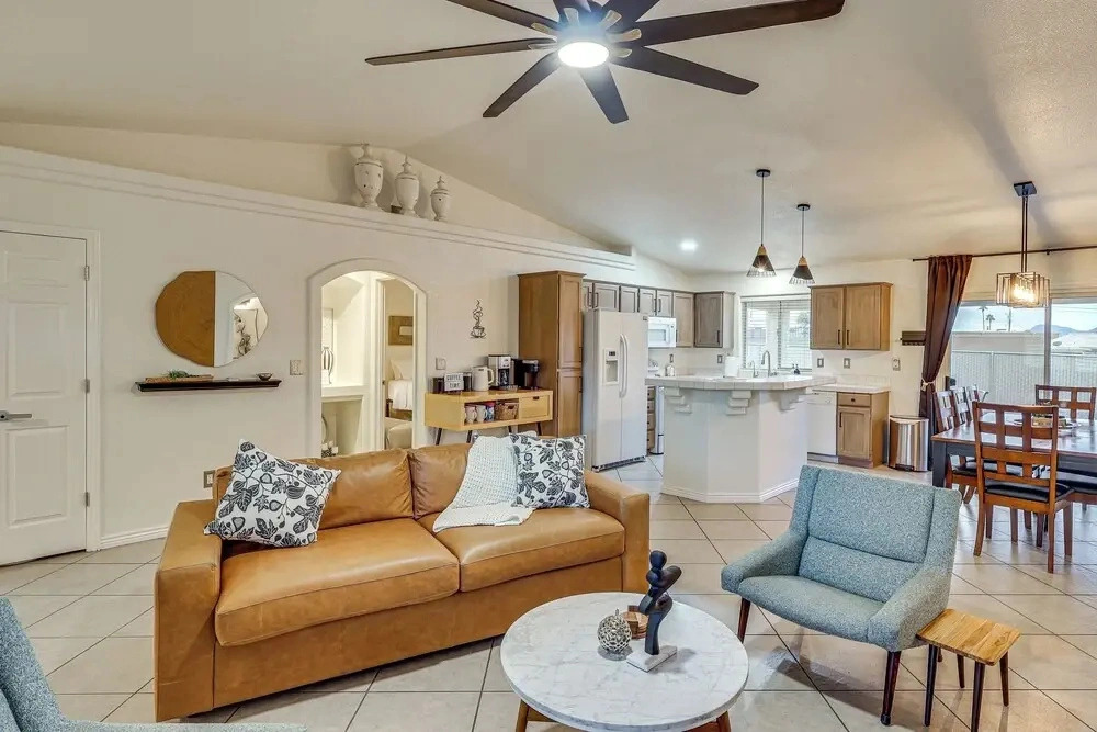 Desert Breeze Retreat Near All of Lake Havasu