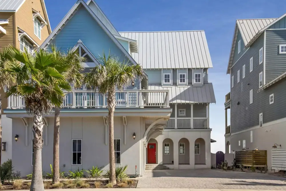 144 Sunrise Home 7 Bedrooms 6.5 Bathrooms Home