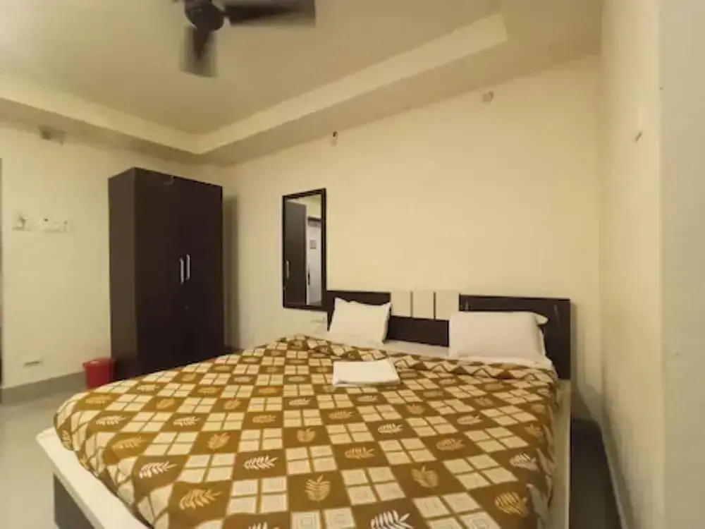 Goroomgo Deepsuchi Grand Deoghar