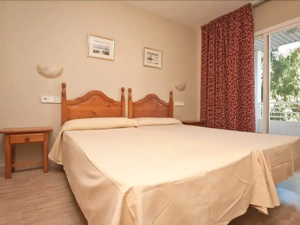 Apartamentos Royal 24