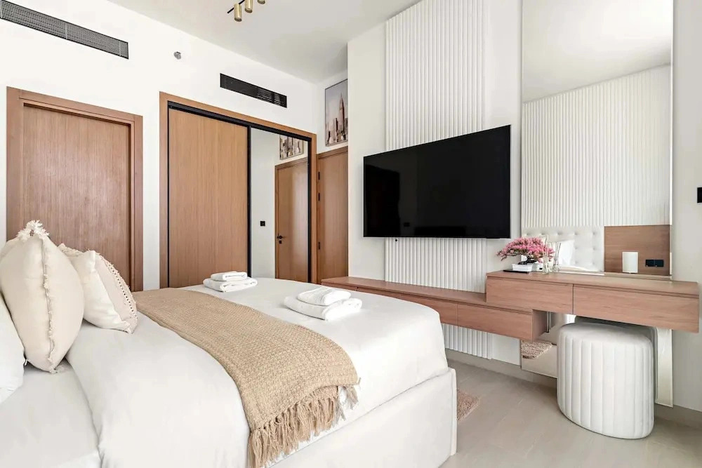 Silkhaus Modern 1BR Stay Binghatti Onyx New