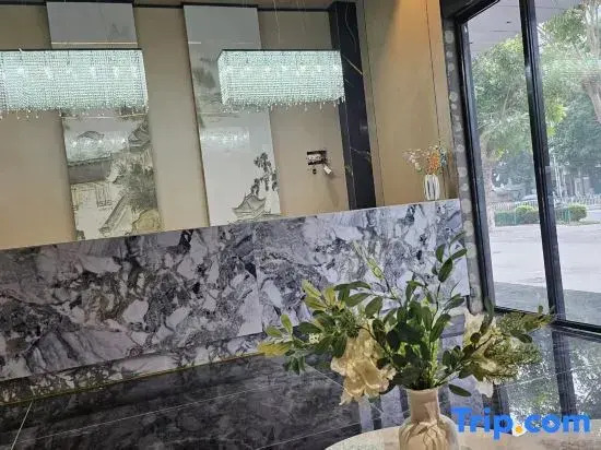 Manting Hotel (Dongfang High-Speed Rail Station)