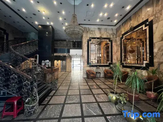 Luxury 3BR: Modern with Nile View from All Rooms