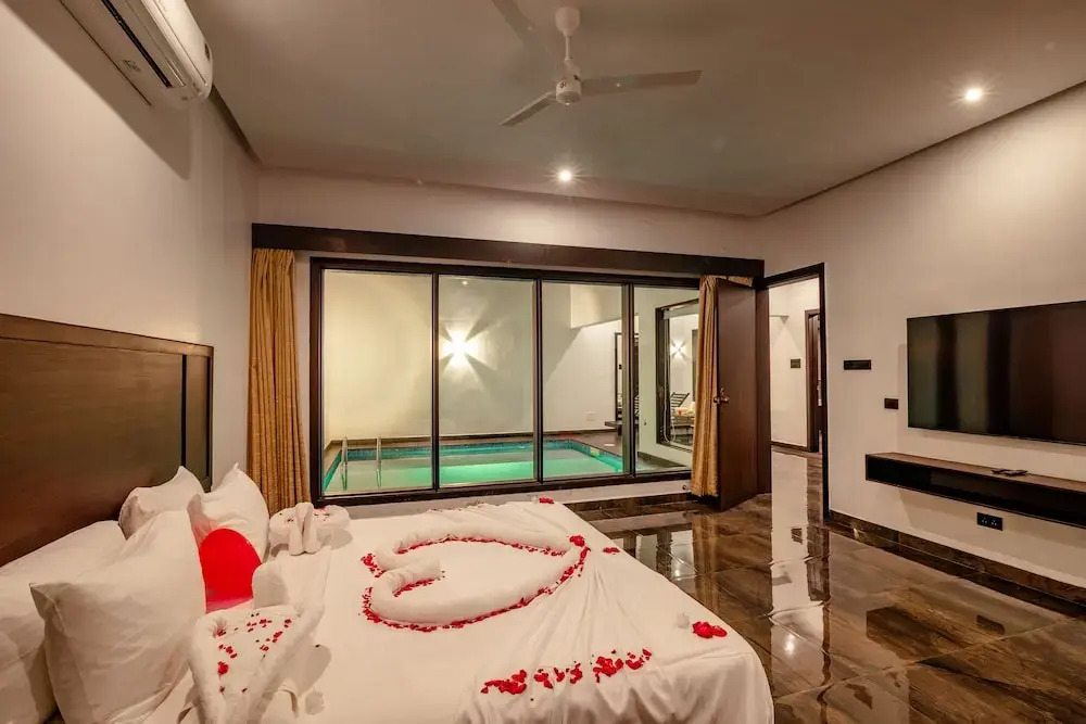 The Saravi Resort