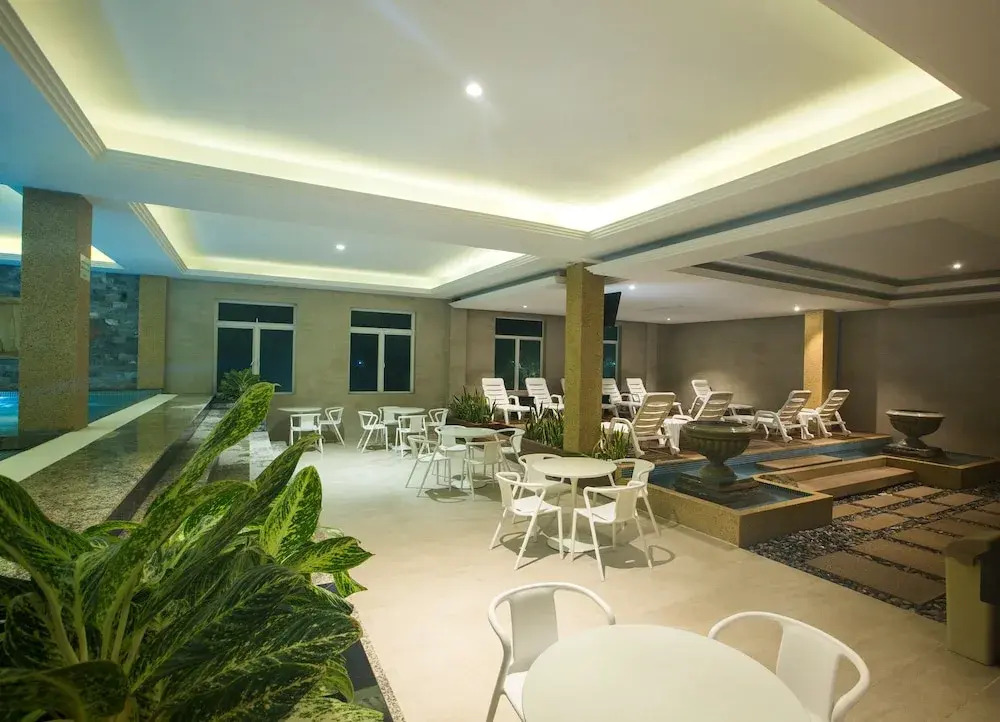 Na Chateau Hotel