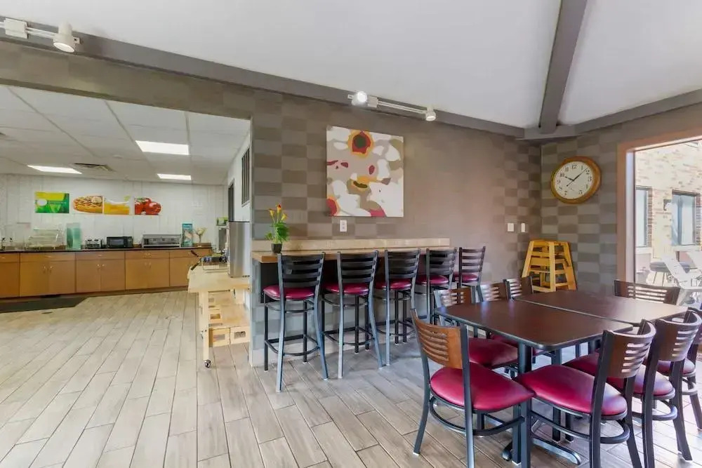 Quality Inn & Suites North