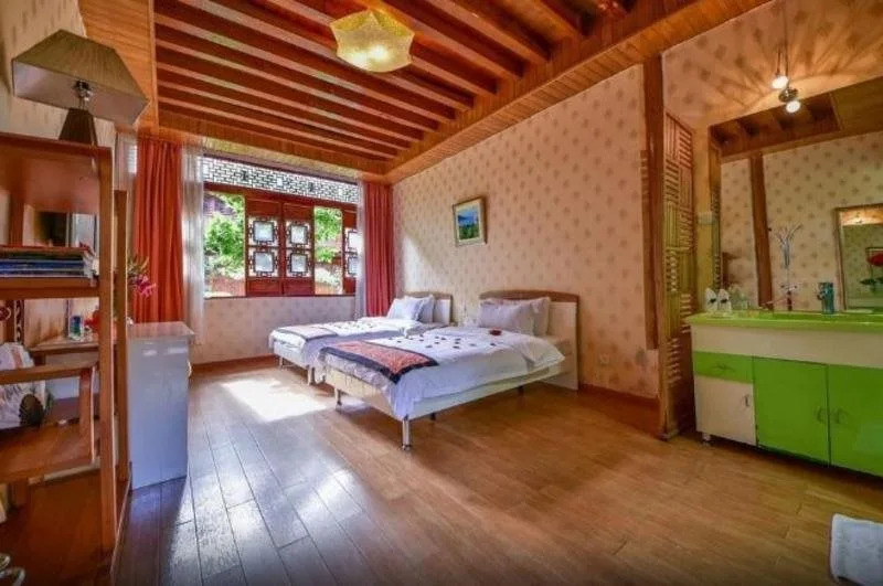 Dali Palace Hotel