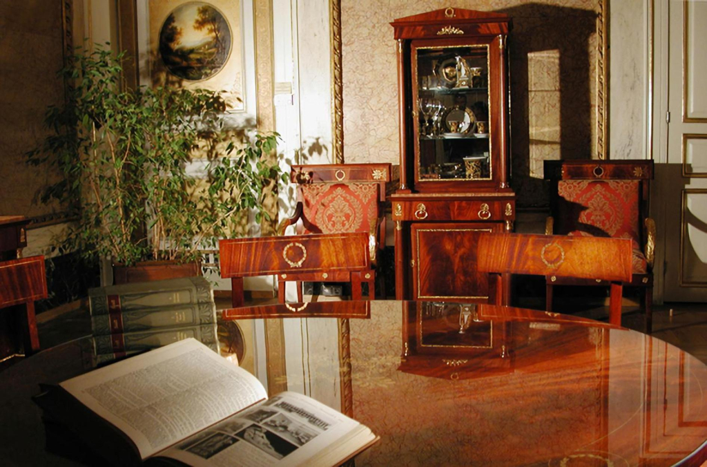 Grand Hotel