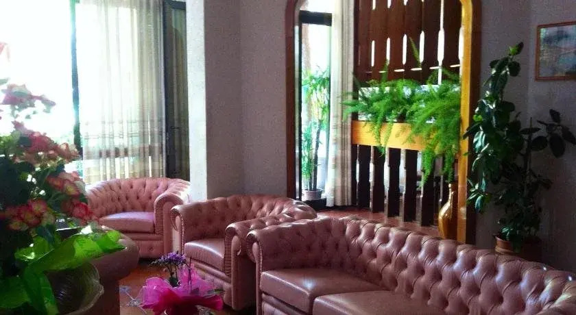 Hotel Lariana BB