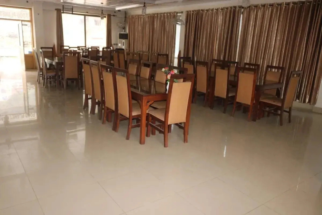 Grandeur Hotel Muzaffarabad