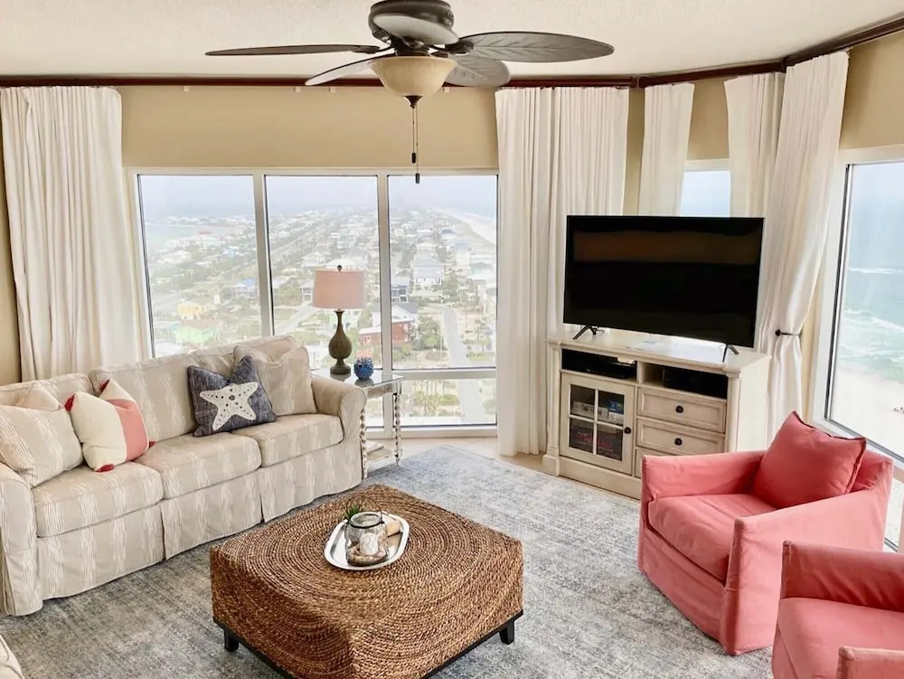 Emerald Isle Pensacola Beach by Southern Vacation Rentals