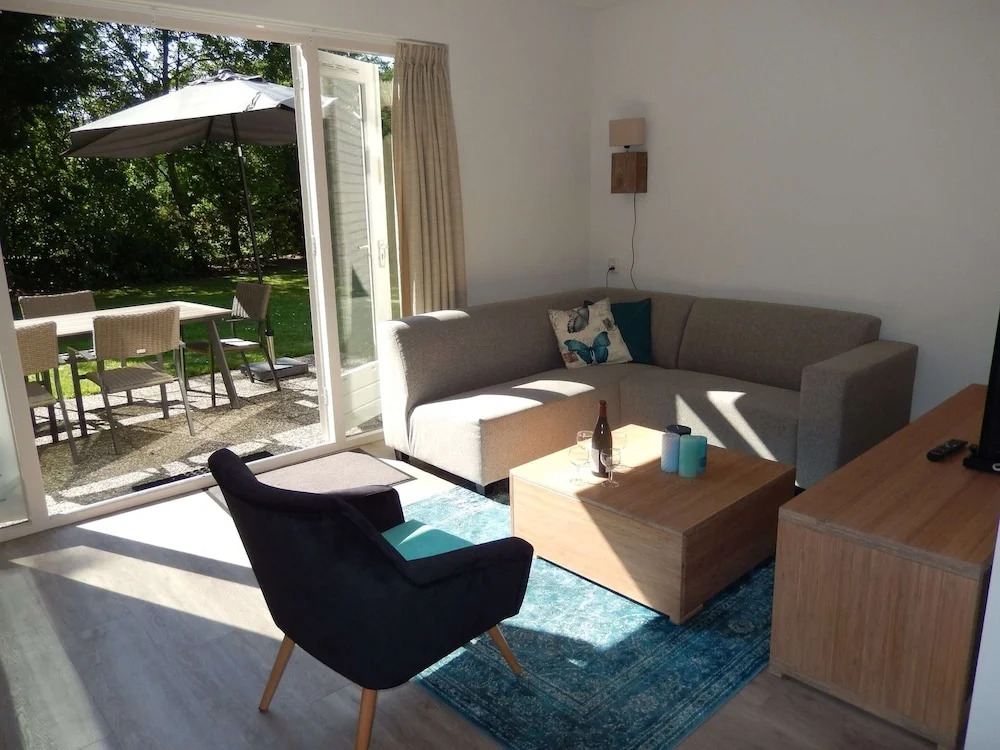 Spacious House With Garden, Near the North Sea