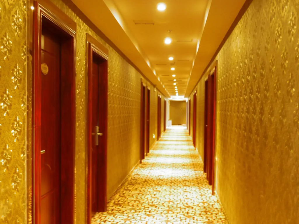 Kunming July Hotel