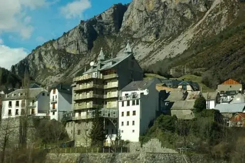 Hotel Valle de Pineta - Las Suites