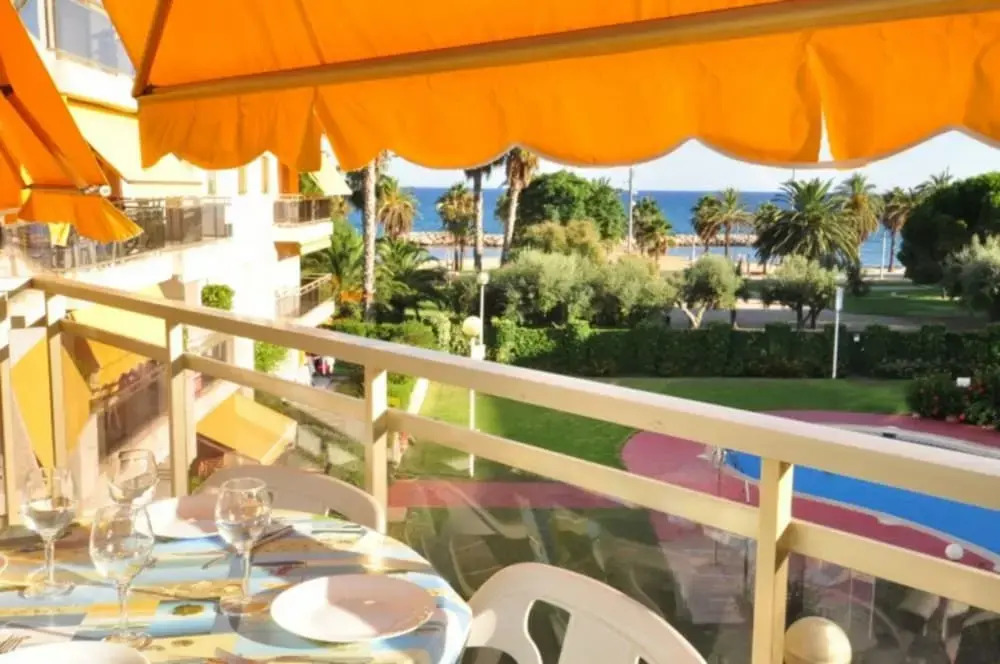 Apartamento Vista a la Piscina Para 6 Personas en Cambrils