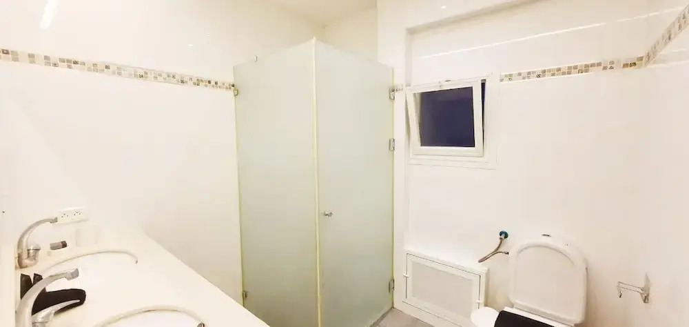 Charming 3 Bdr Apt 2 Min From Beach Tl51