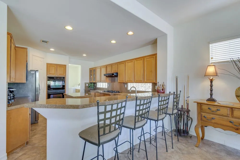 066097: La Quinta Home on Golf Course w/ Pool!