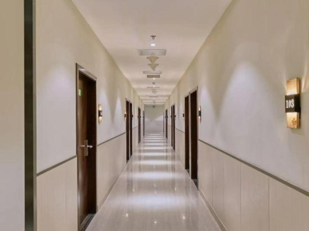 Xingyi Chain Hotel Jiangxia Metro Station