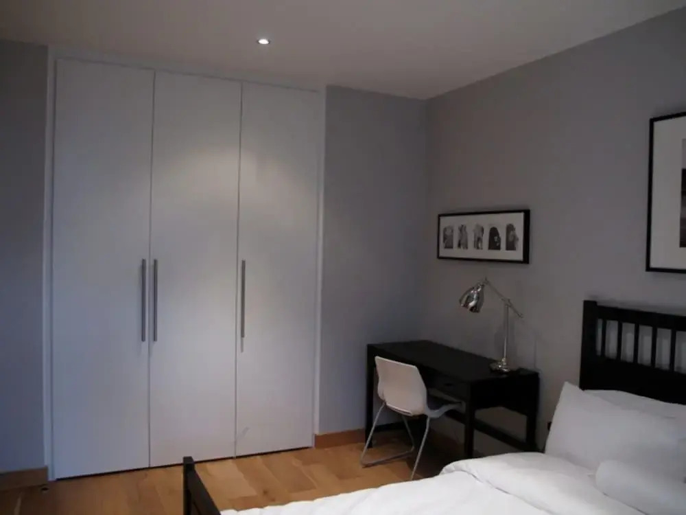 2 Bedroom Apartment In Popular Docklands