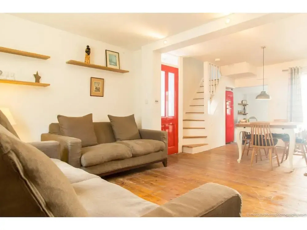 Beautiful 2 Bedroom House in Central Brighton