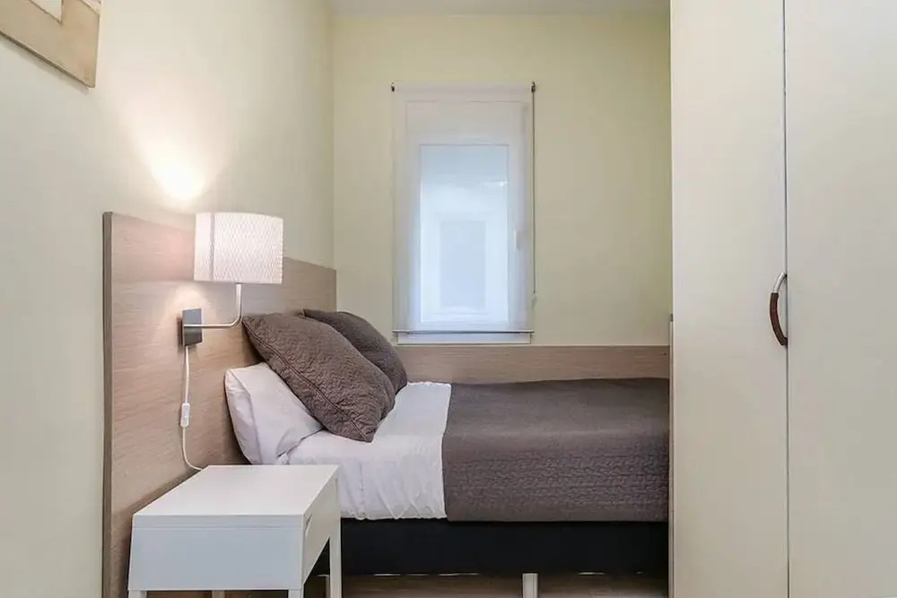 Elegant 3 Bed With Views of Sagrada Familia