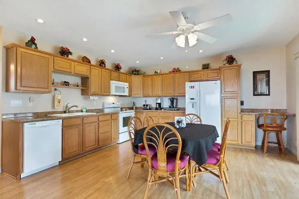 Ocean View - Steps From Kahalu'u Beach - Wifi- Vrkcv