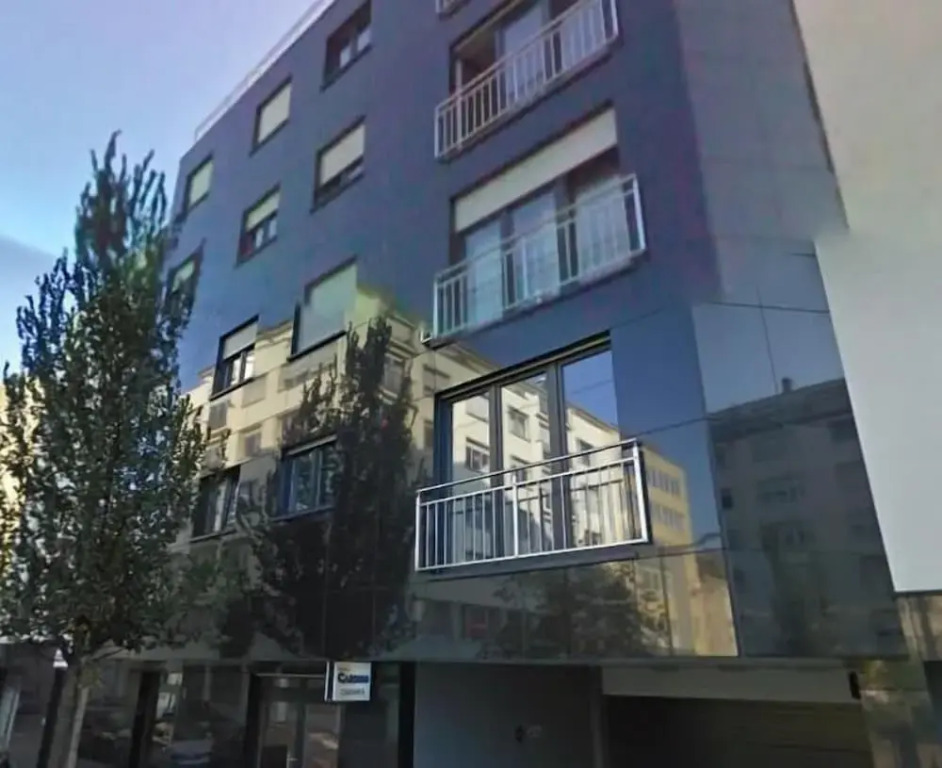 Large Art Deco Flat 100m2 in City Center - Parking