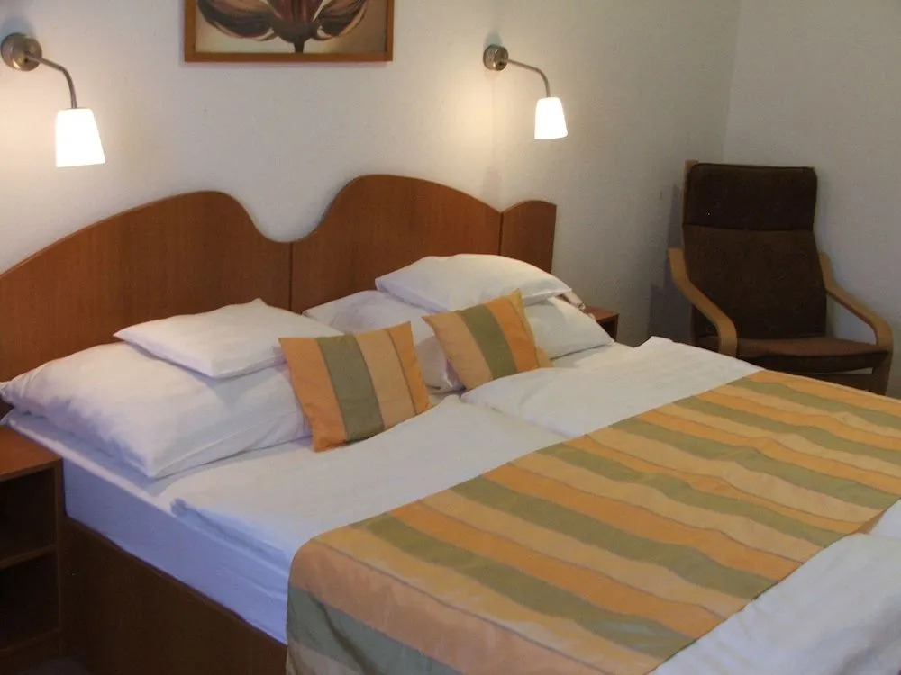 Siesta Club Hotel
