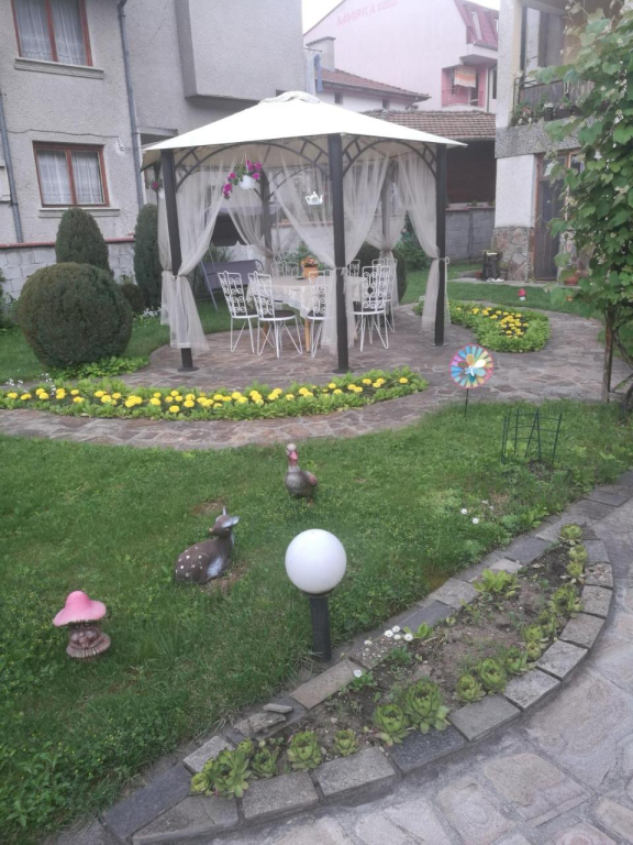 Guest House Detelina