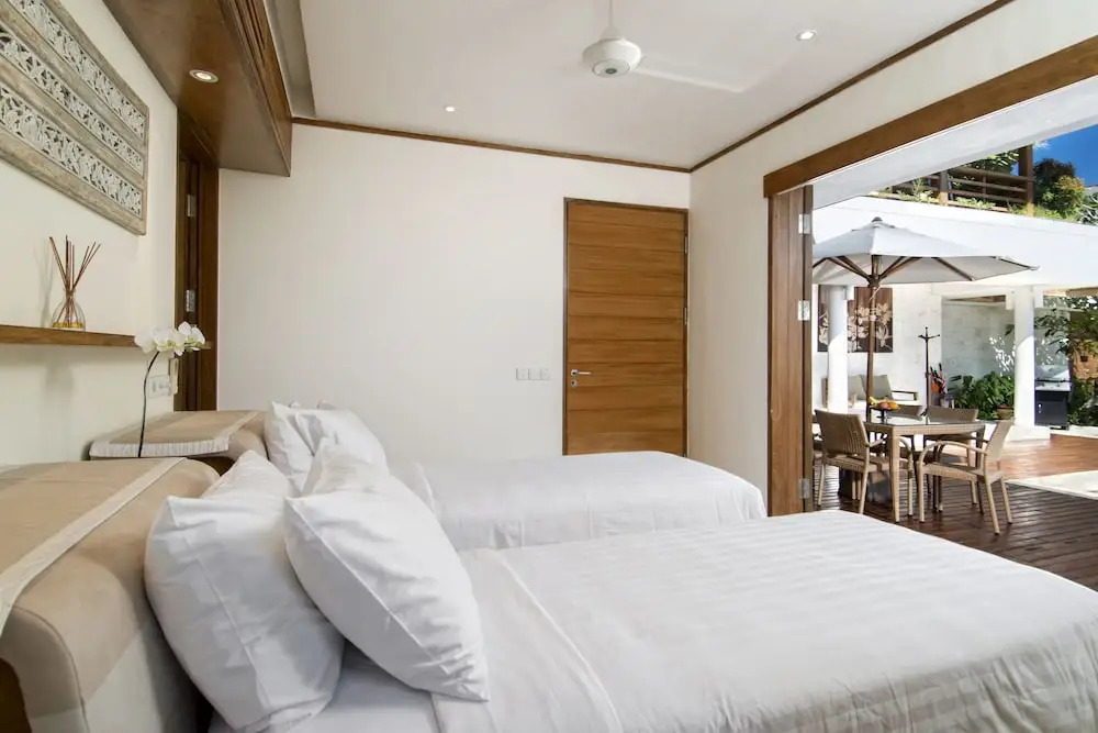 Villa Champa - Family Friendly Accessible villa inc Pool Fence and Car and Driver