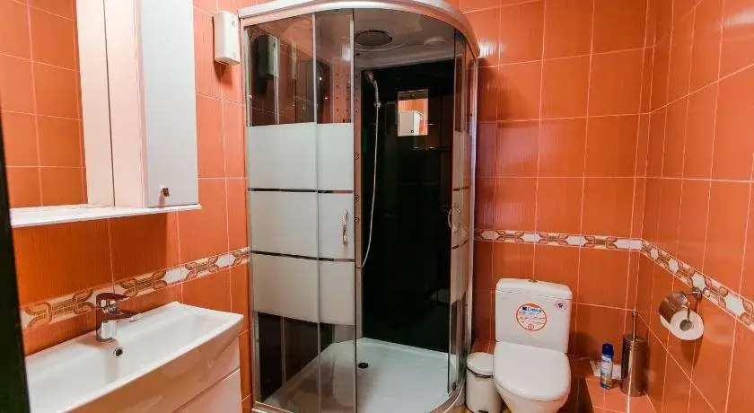 Tri Sosny Hotel