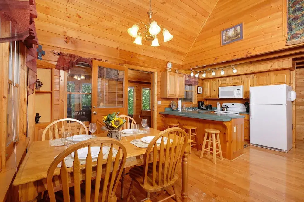 Ultimate Seclusion 1 Bedroom 2 Bathrooms Cabin