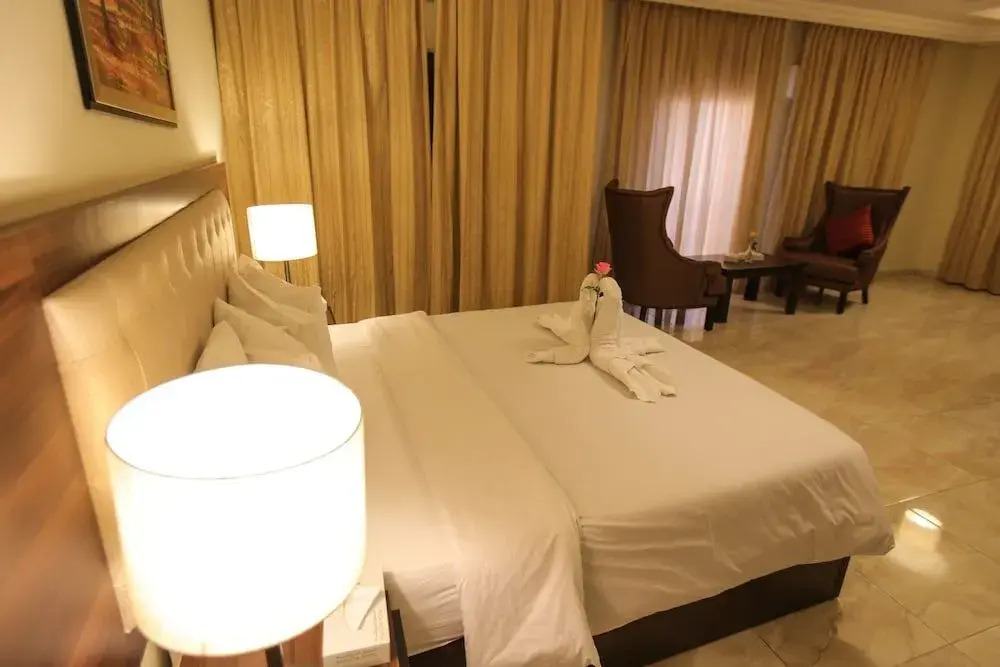 Lancaster hotel apartments