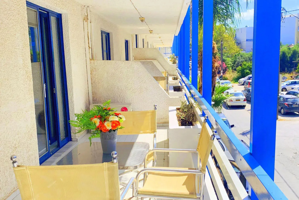 Kassavetis Apartments