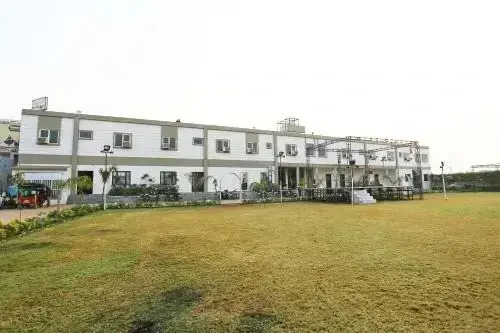 HOTEL chandra garden