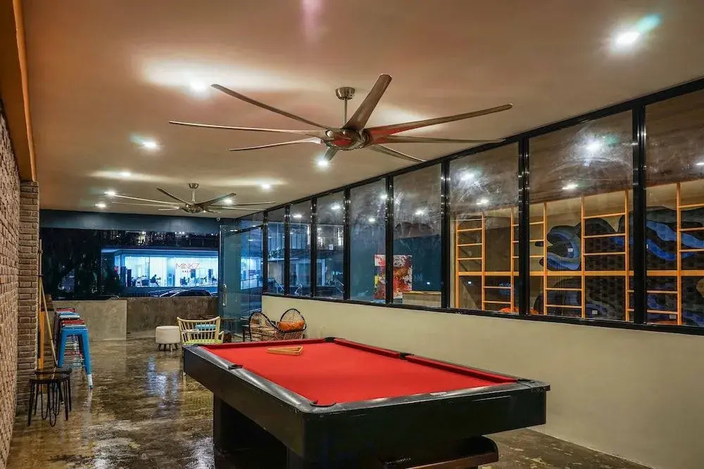 HQ Hostel