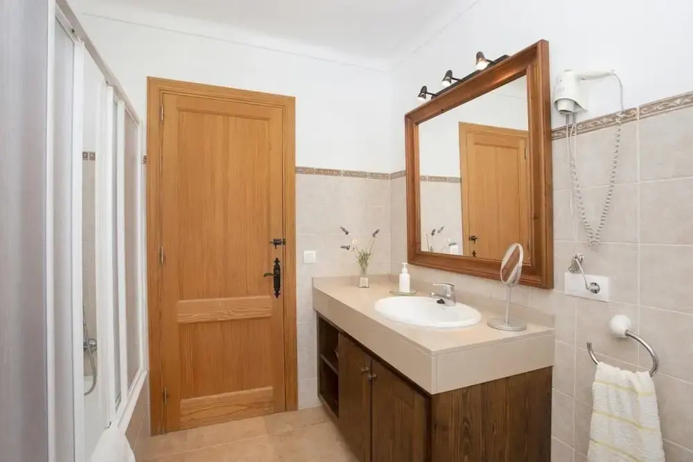 Villa - 4 Bedrooms with Pool and WiFi - 103131