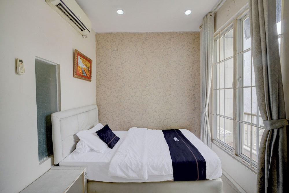 Hotel O near RS Fatmawati formerly White