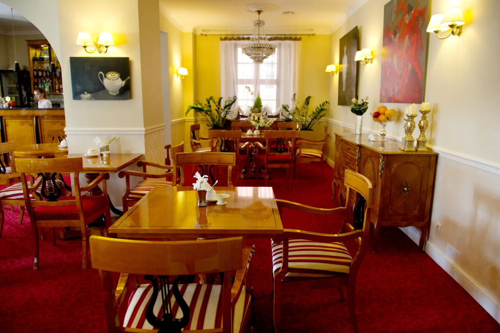 Hotel Kolegiacki