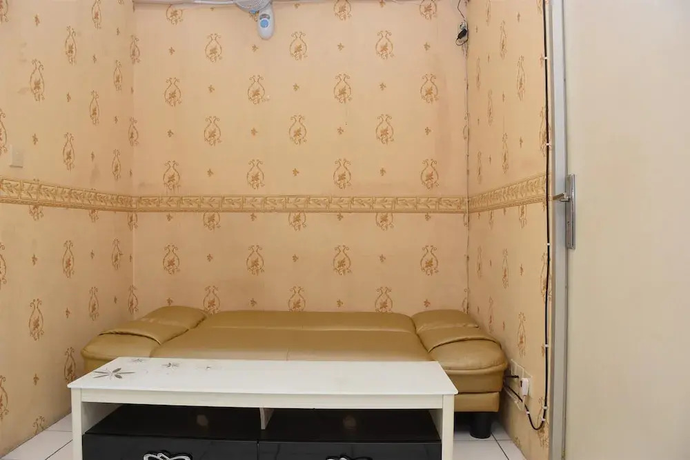 Homey And Modern 2Br At Menteng Square Apartment