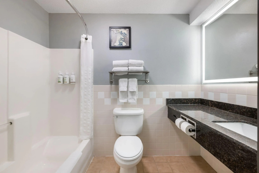 AmericInn by Wyndham Aberdeen Event Center