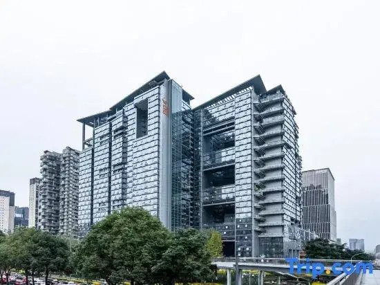 Beiluming Hotel (Chengdu South Railway Station)