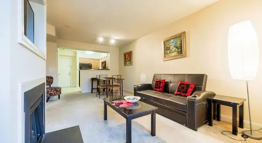 The Lincoln Apartment