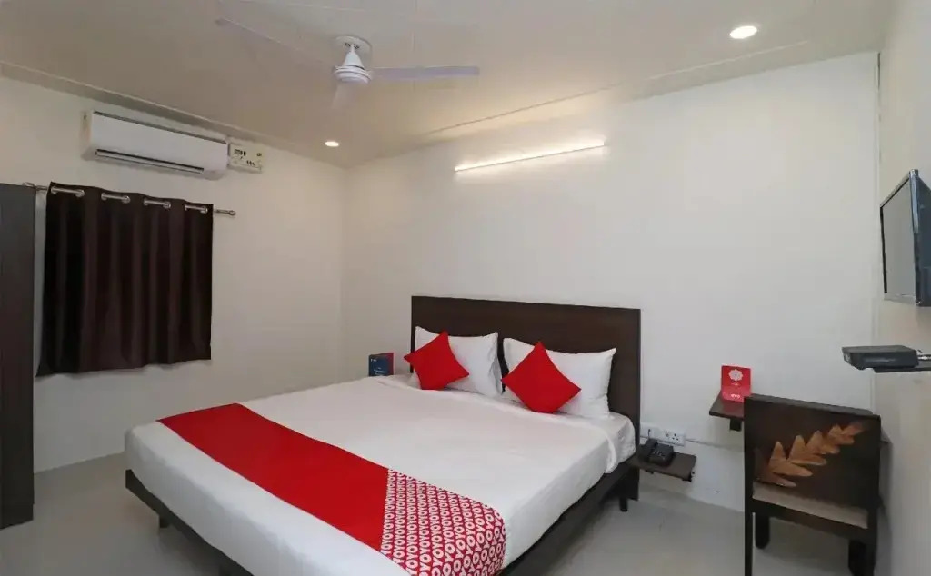 OYO Flagship 18688 Sector 14 Opposite Girls Govt College