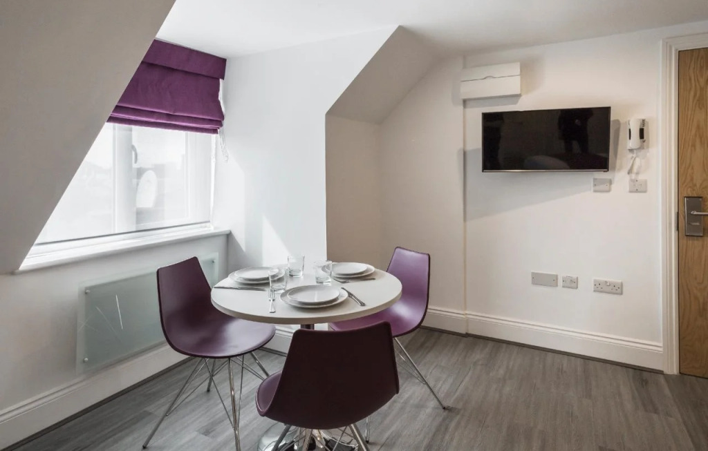 Smart Stay Swiss Cottage