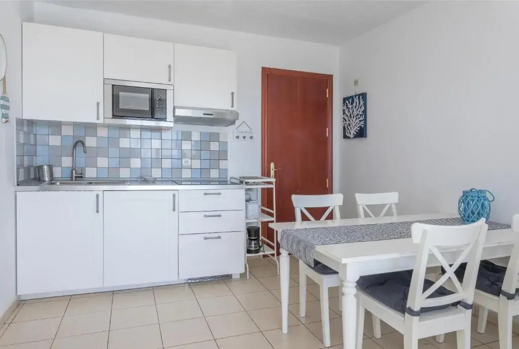 beach at 250 m, ocean view, 2 bedrooms, Wi-Fi