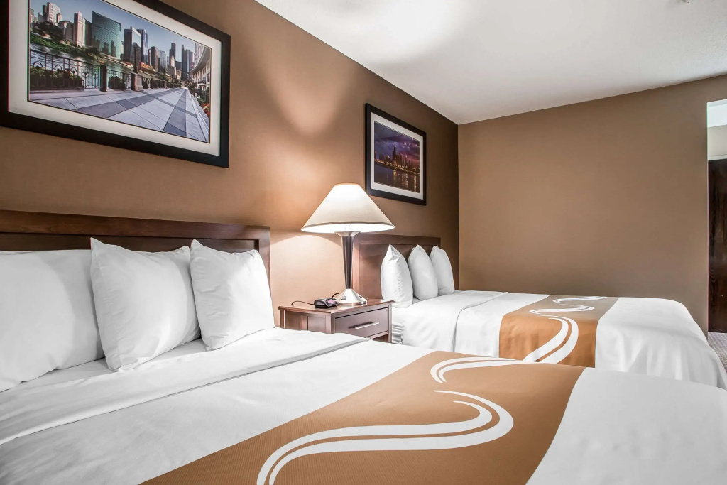 Quality Inn Elgin I-90