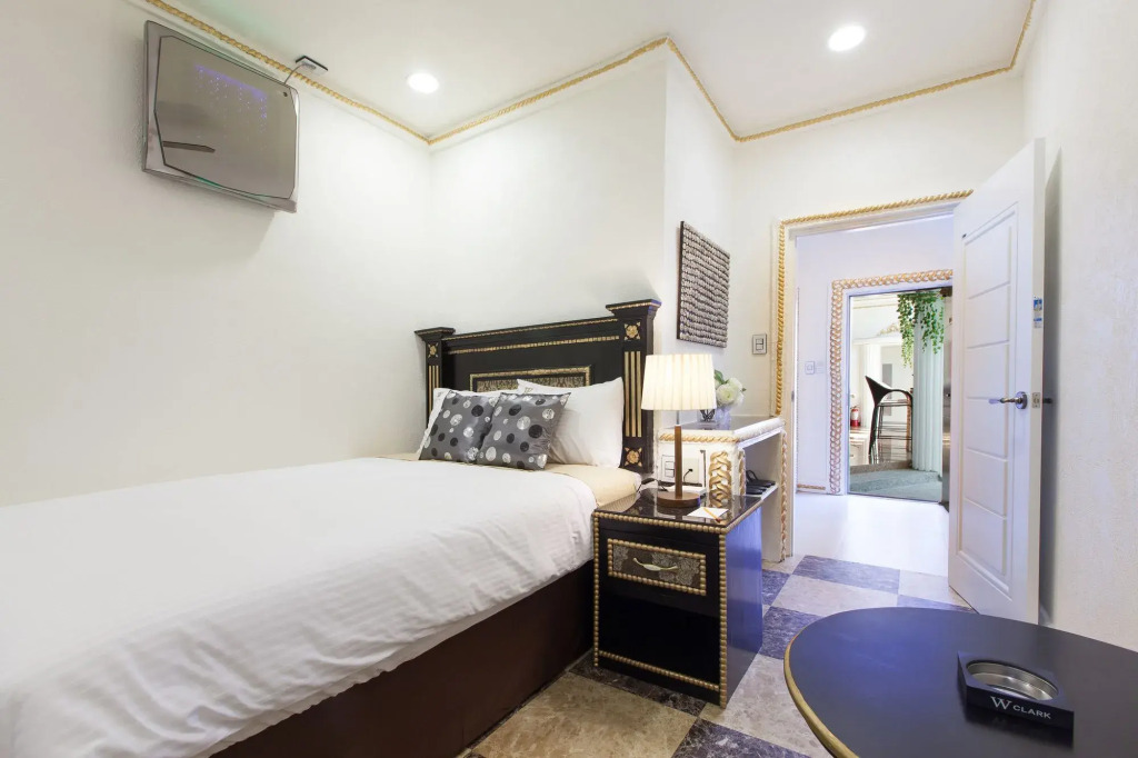 Olle Hotel
