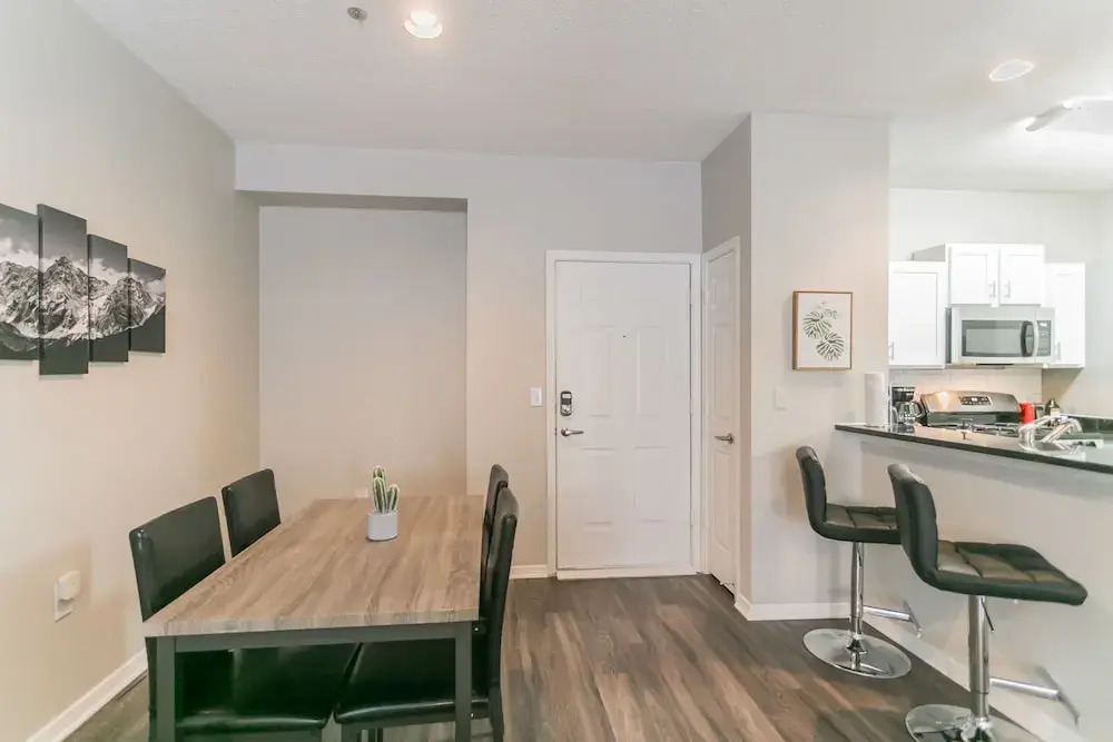 The Luxe Suites of North Atlanta
